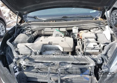 2017 Buick Envision Essence z USA, uszkodzony, nr VIN LRBFXBSA7HD068497